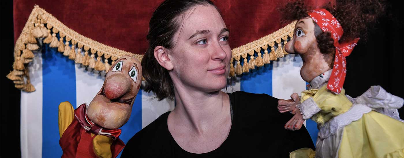 Sarah Nolen with puppets