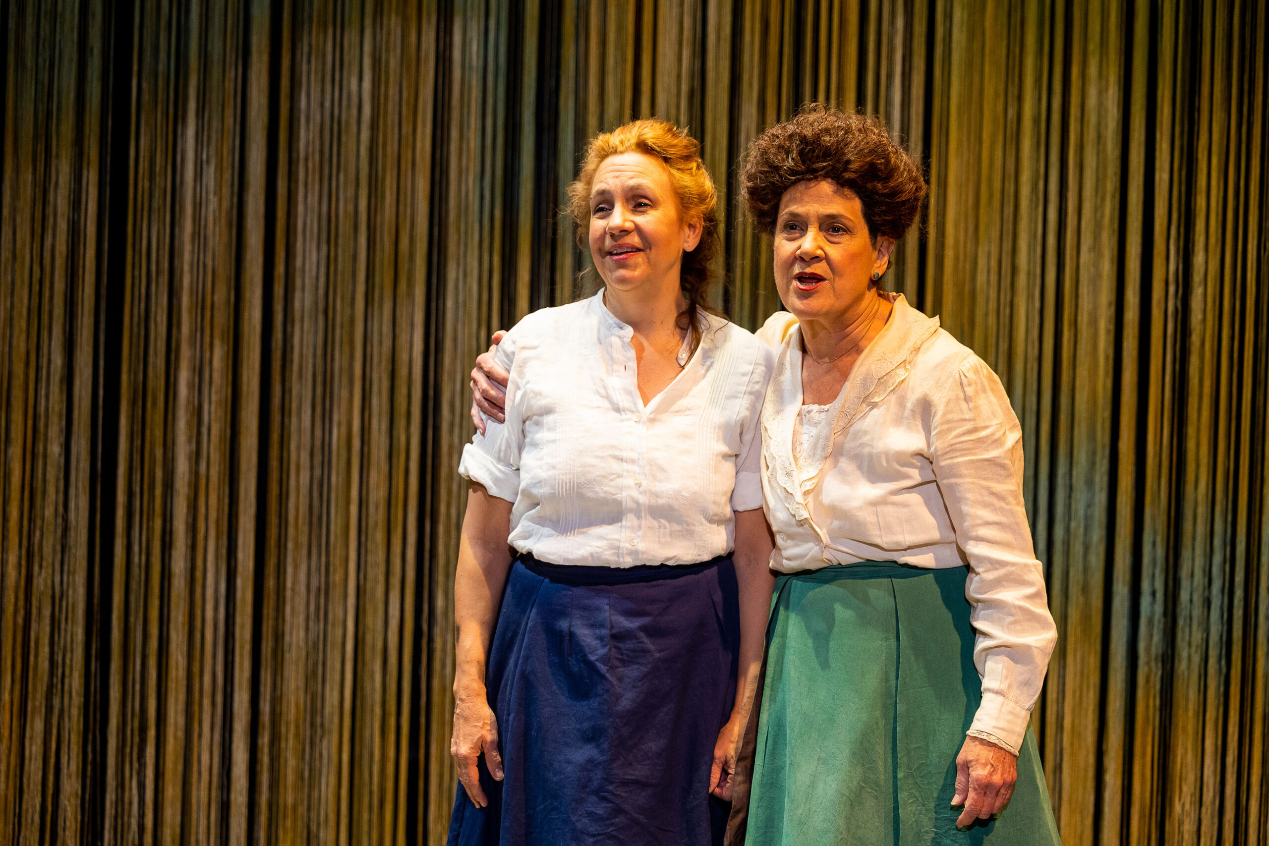 Lee Mikeska Gardner & Debra Wise in "The Half-Life of Marie Curie". Photo: Nile Scott Studios