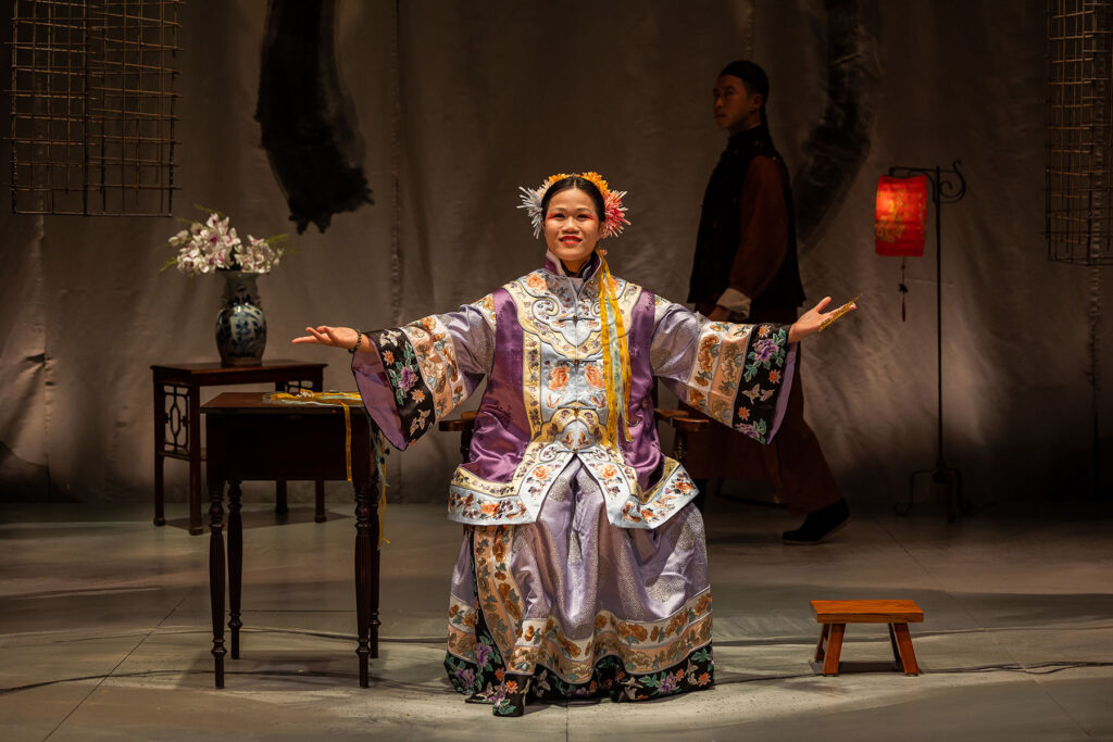 Sophorl Ngin & Jae Woo in "The Chinese Lady". Photo: Nile Scott Studios.